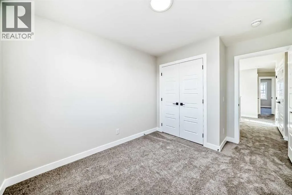 1001 Reynolds Crescent SW