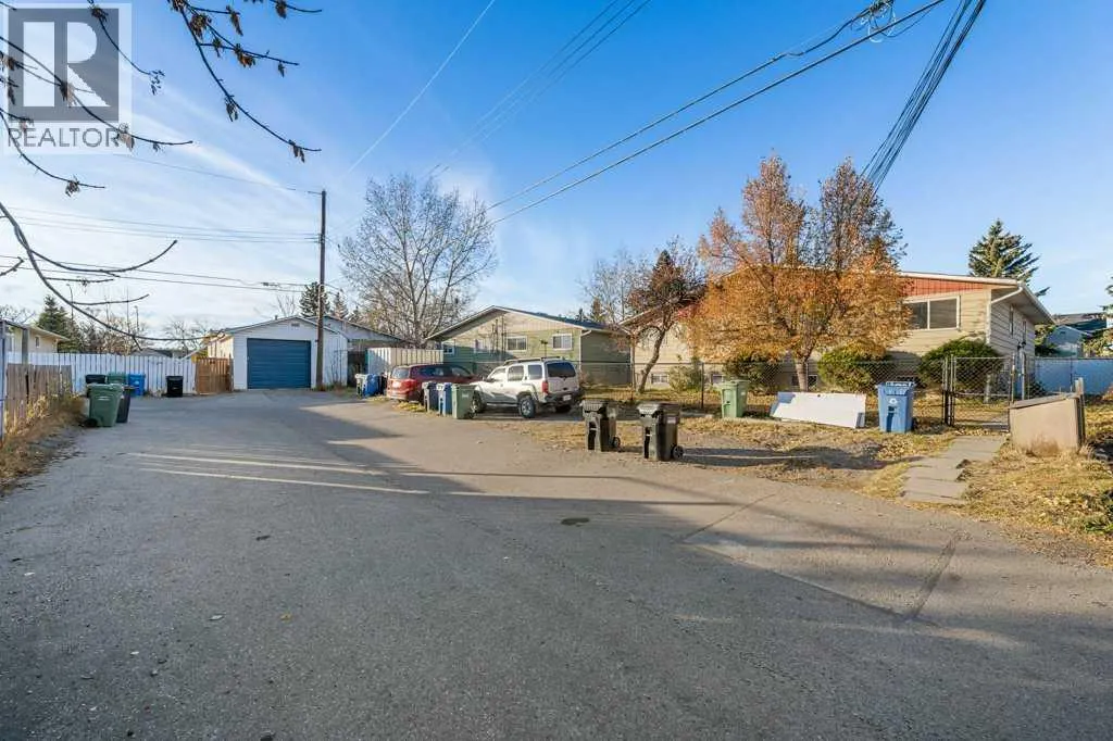 53,55 Dovercliffe Way SE