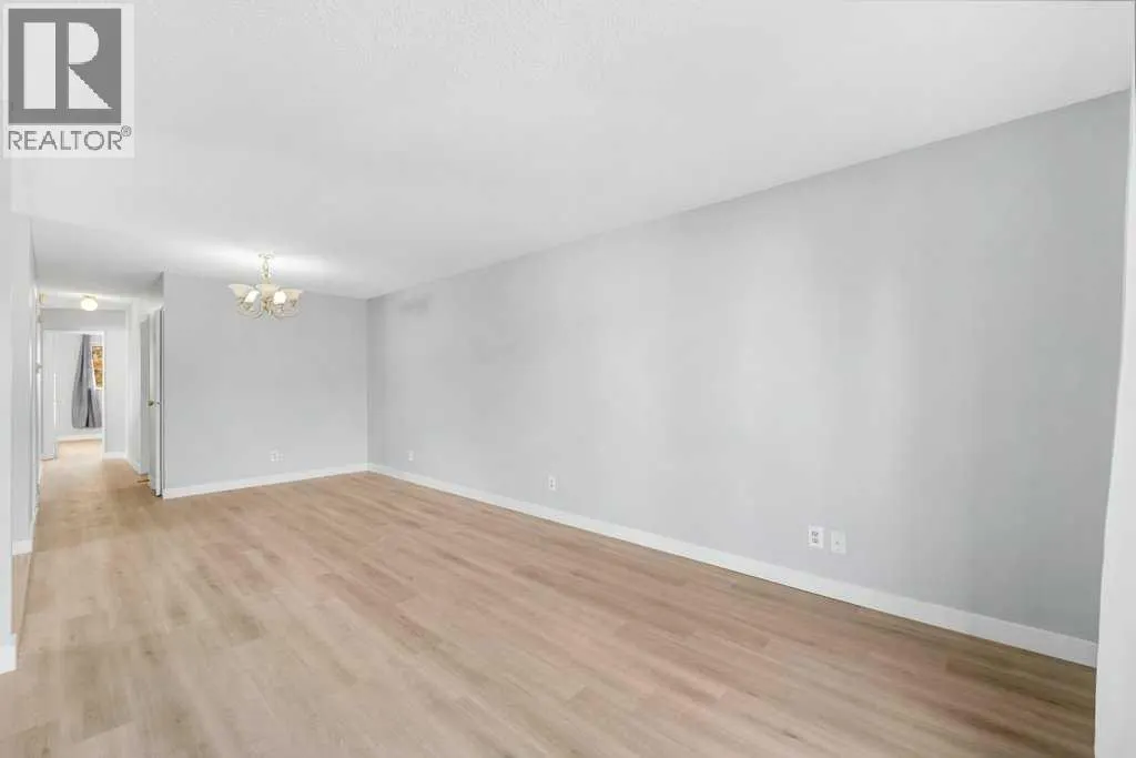 53,55 Dovercliffe Way SE