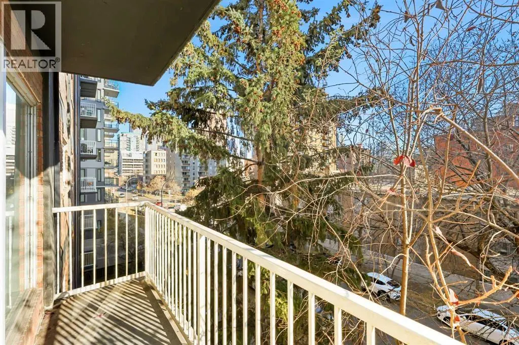 302, 1411 7 Street SW