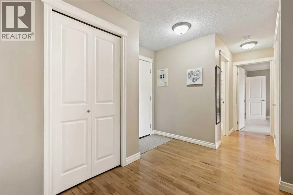 302, 1411 7 Street SW