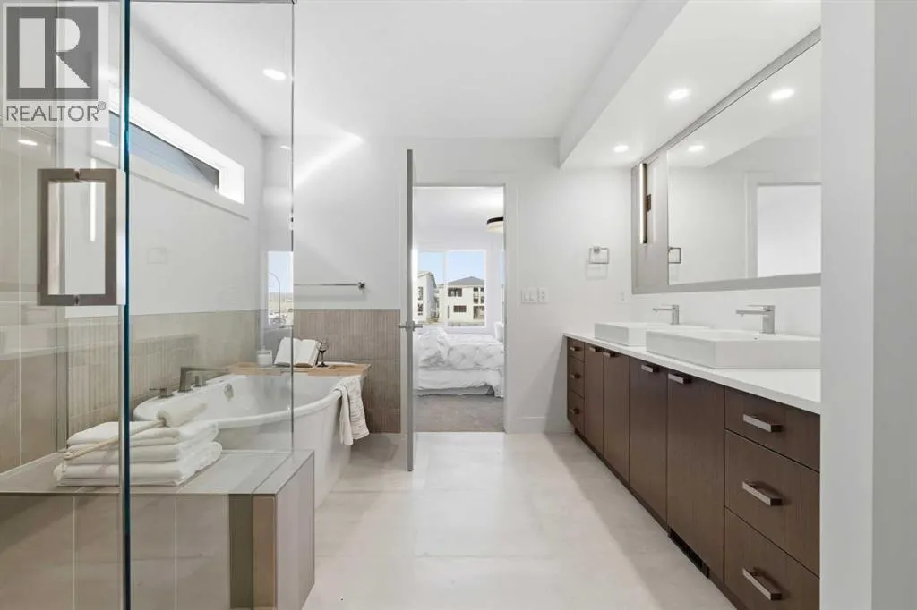 11 Rowmont Gardens NW