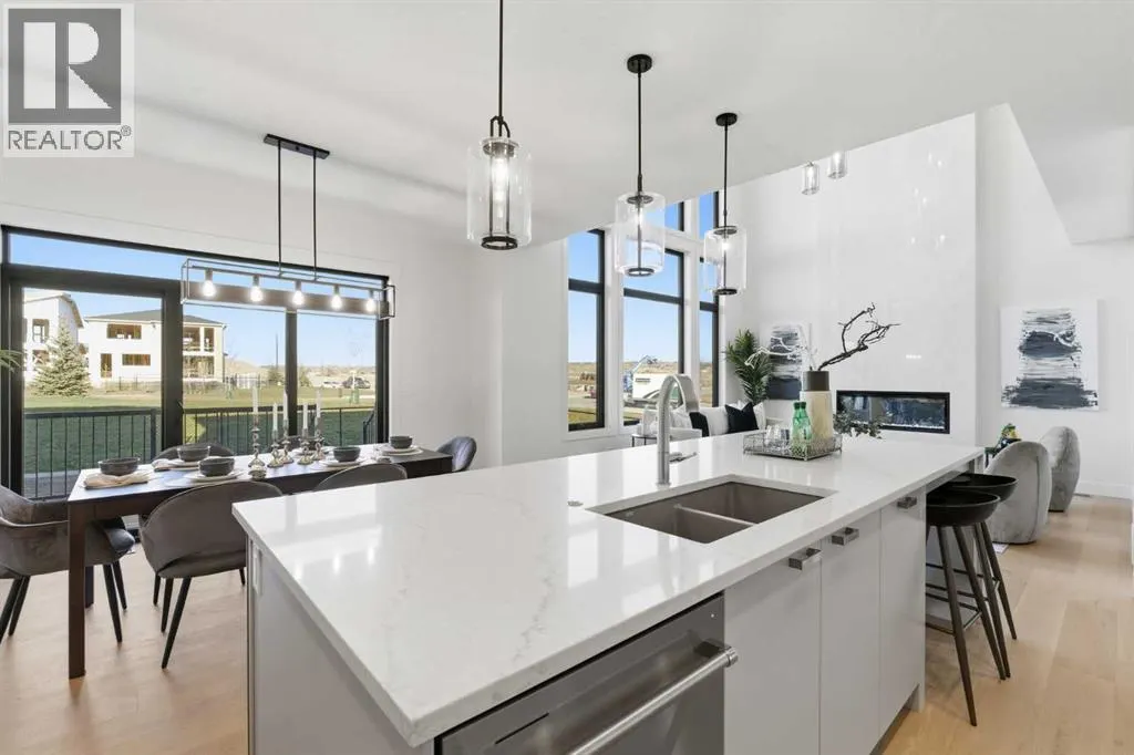 11 Rowmont Gardens NW