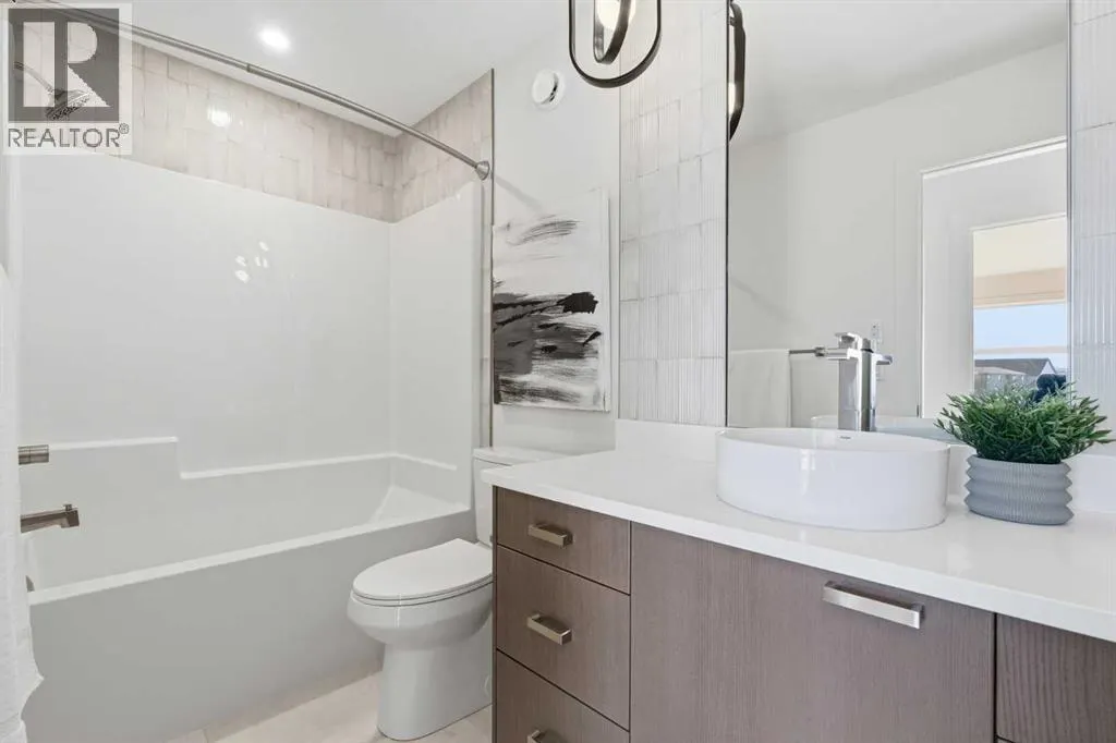 11 Rowmont Gardens NW