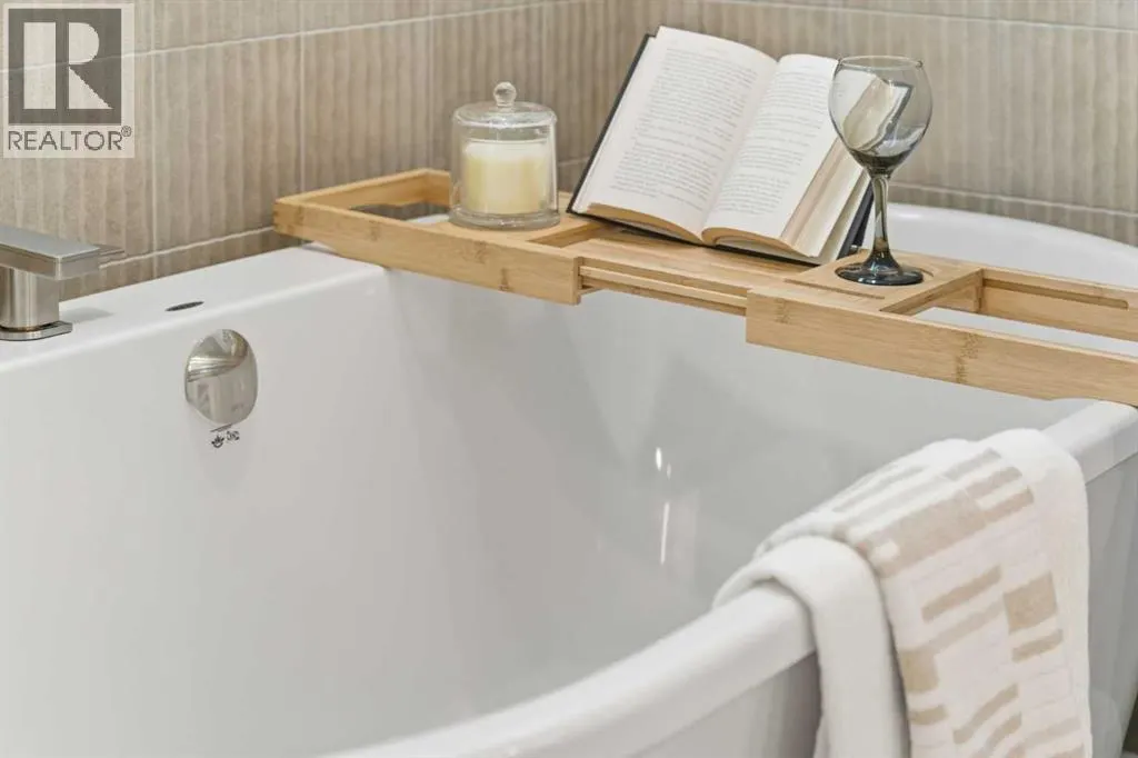 11 Rowmont Gardens NW