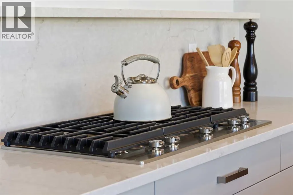 11 Rowmont Gardens NW