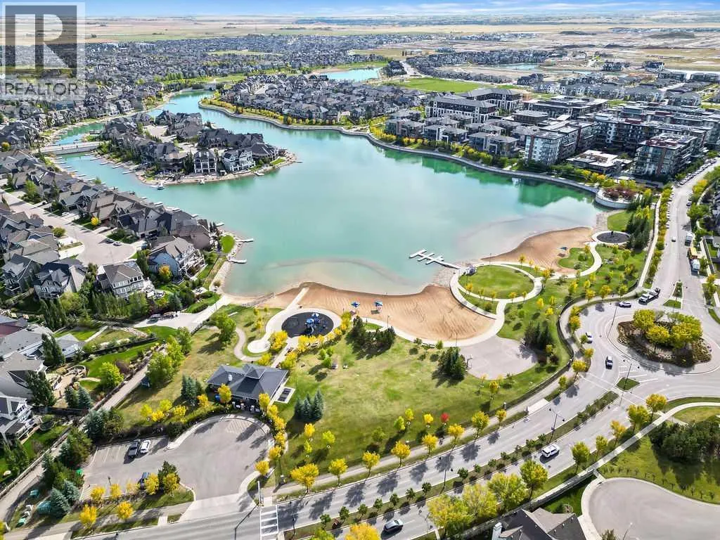 37 Marquis Common SE