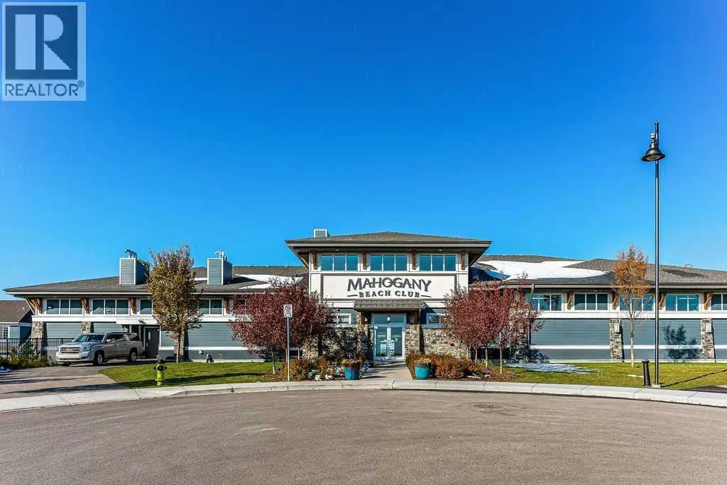 37 Marquis Common SE