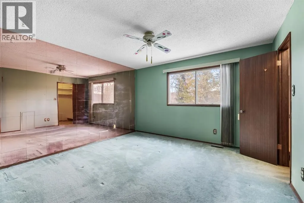 3375 Breton Close NW