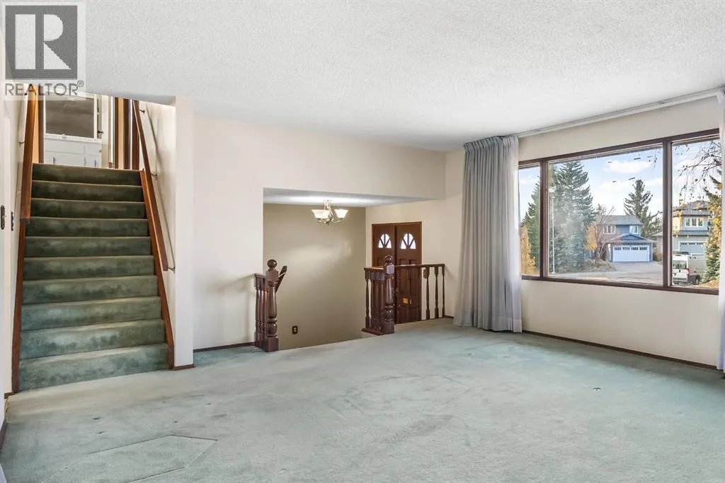 3375 Breton Close NW