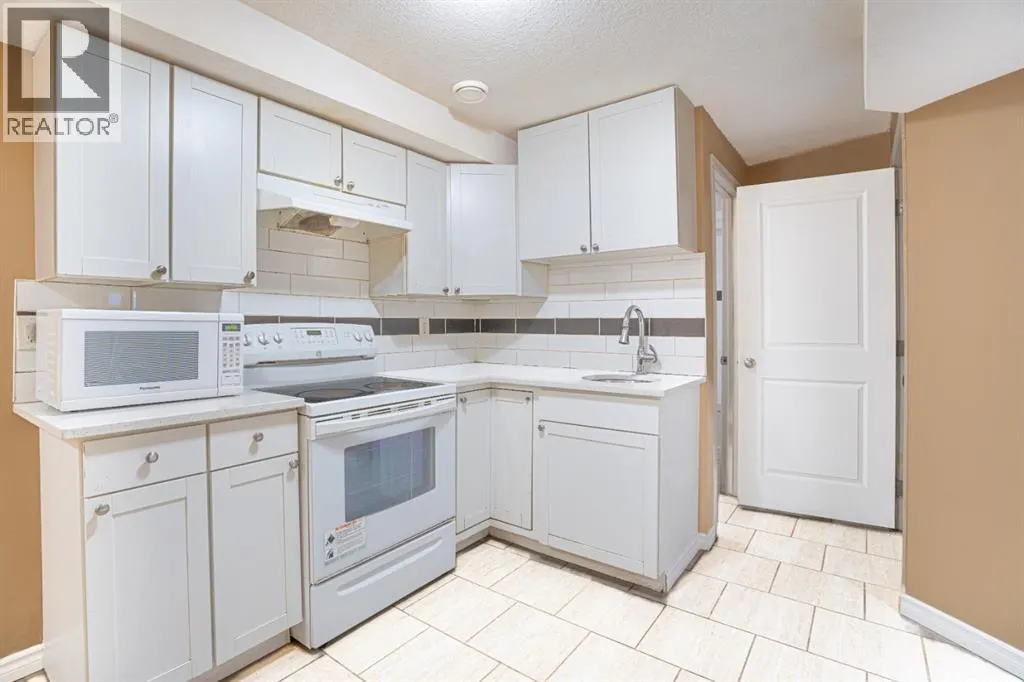 269 Skyview Shores Manor NE