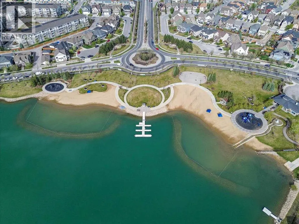 218, 10 Mahogany Mews SE