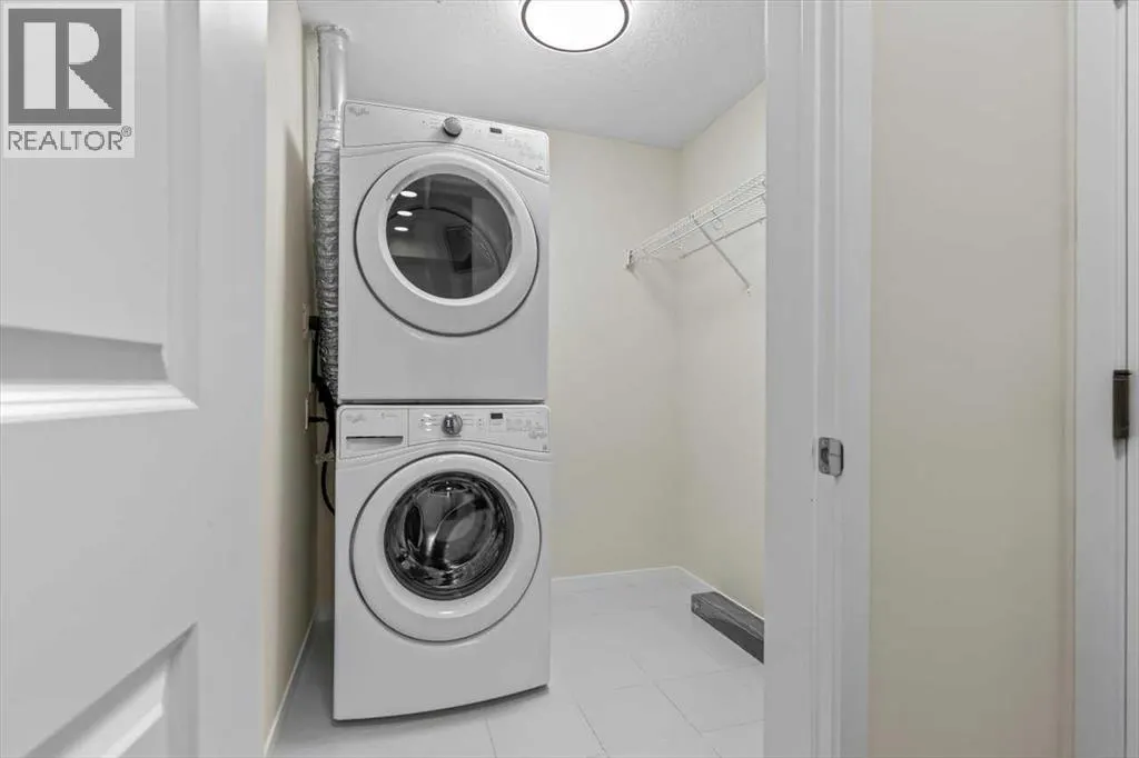 218, 10 Mahogany Mews SE