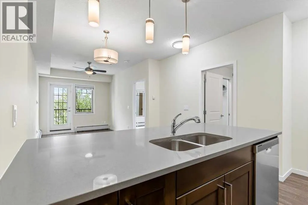 218, 10 Mahogany Mews SE