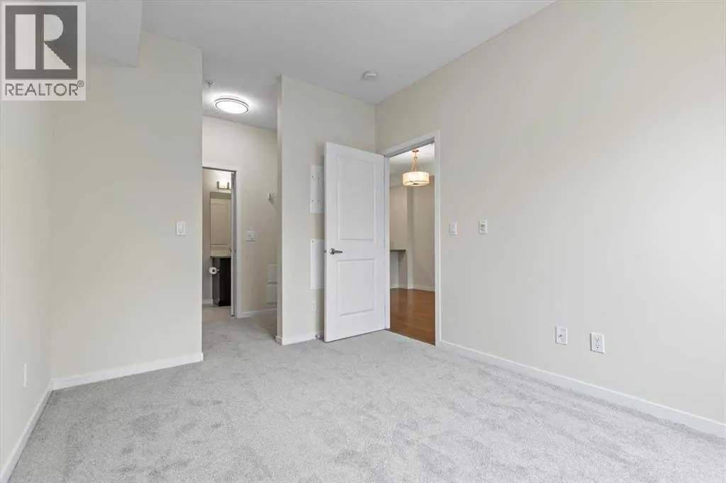 218, 10 Mahogany Mews SE