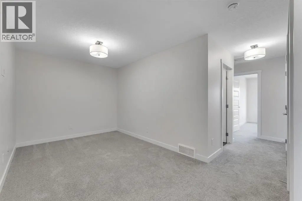 1489 Bayview Point SW