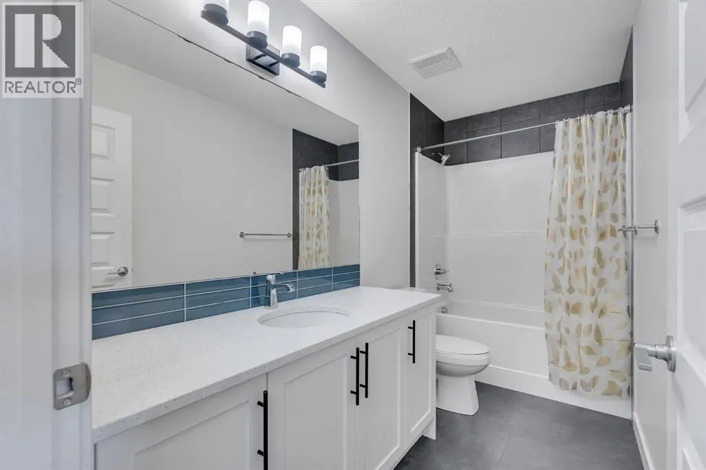 1489 Bayview Point SW