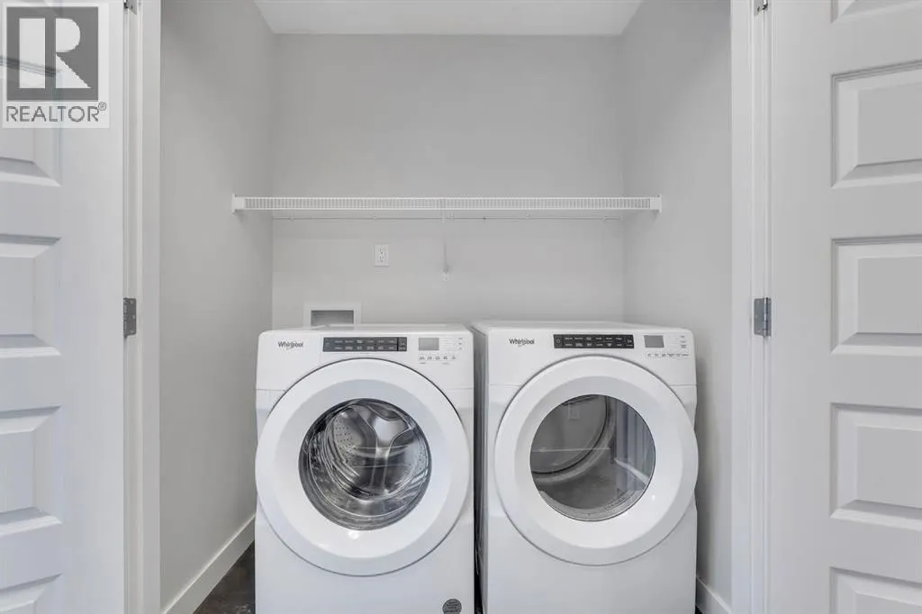 1489 Bayview Point SW