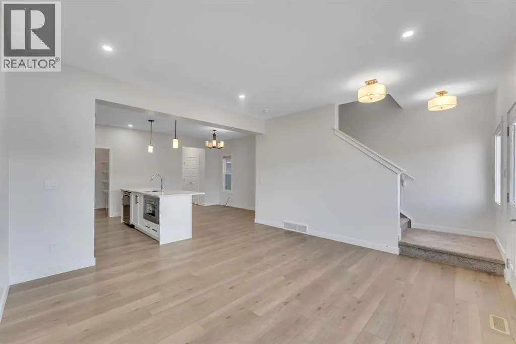 1489 Bayview Point SW