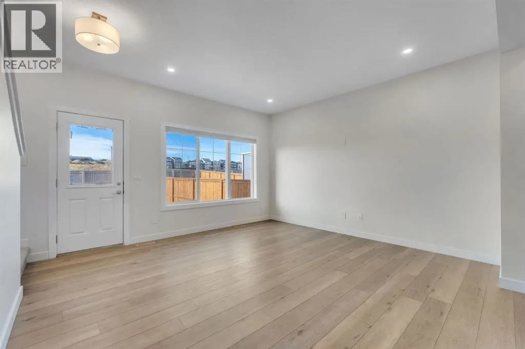 1489 Bayview Point SW