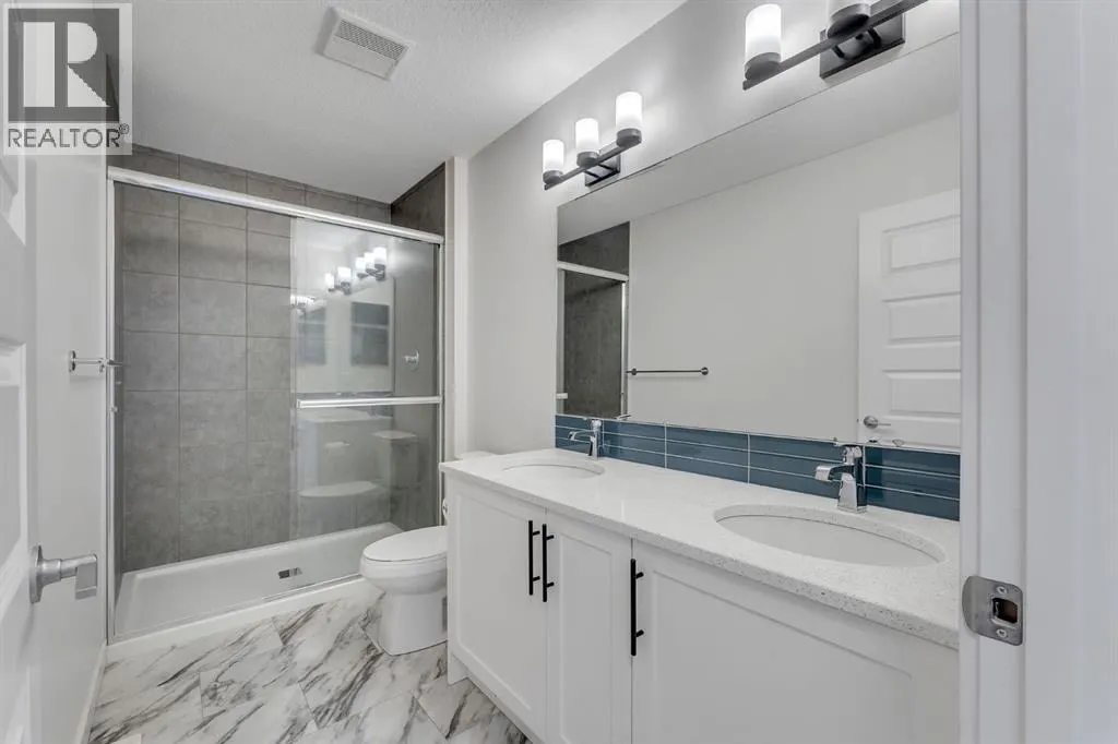 1489 Bayview Point SW