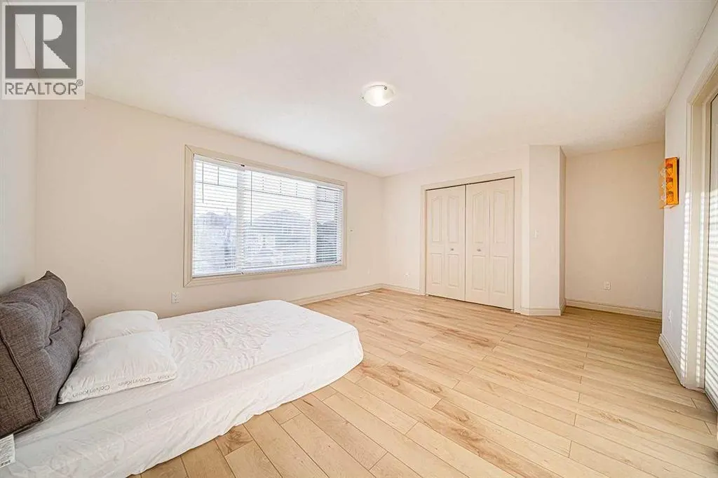 22 Royal Birch Way  NW