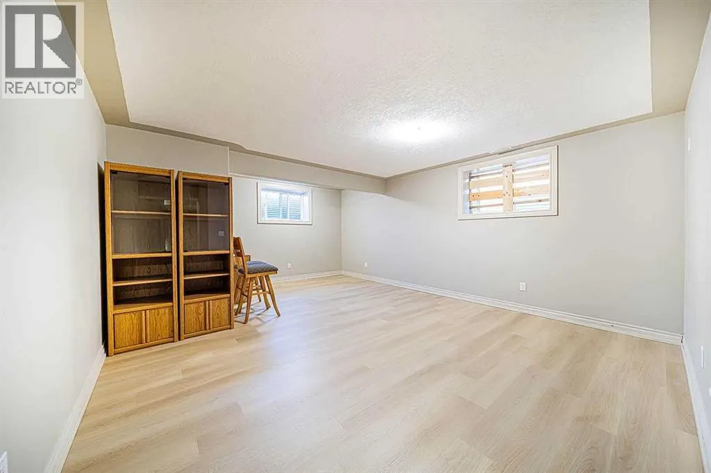 22 Royal Birch Way  NW