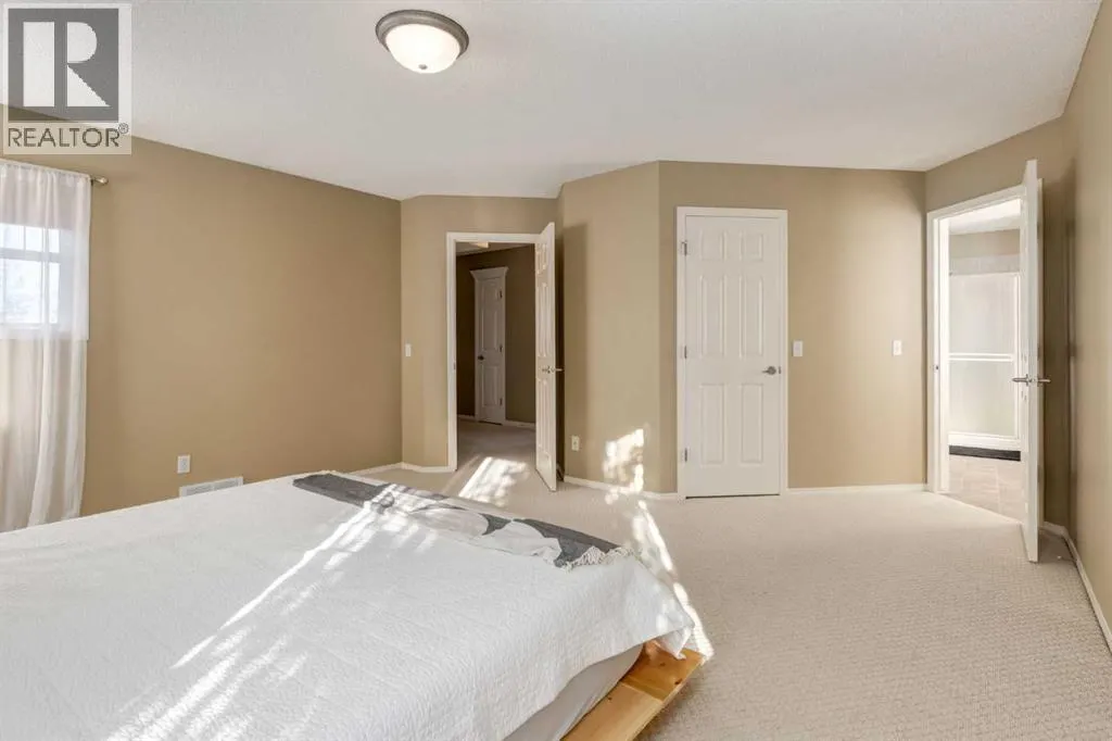 1880 Thornbird Road SE