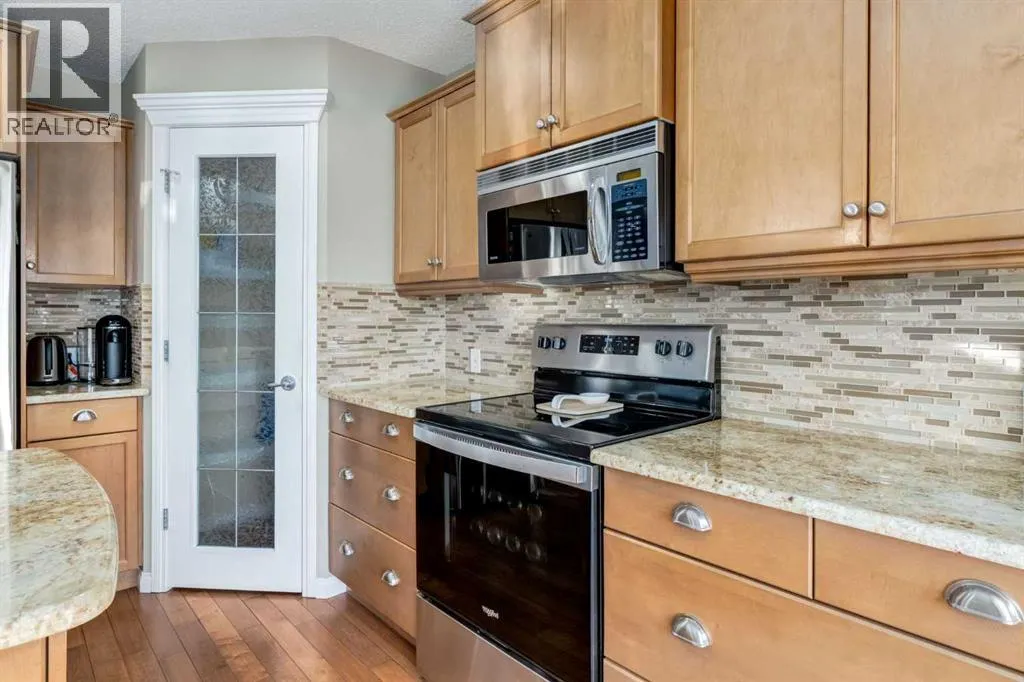 1880 Thornbird Road SE