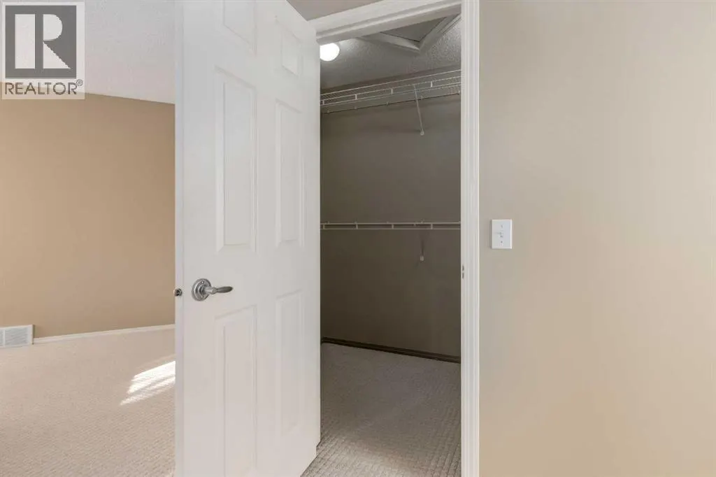 1880 Thornbird Road SE