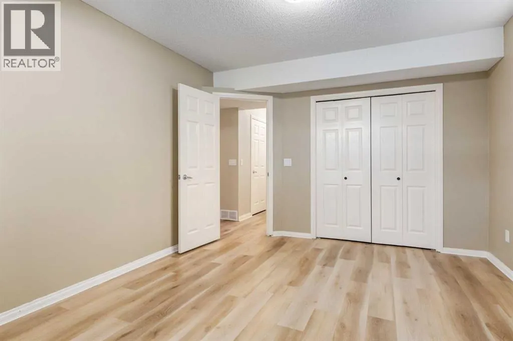 1880 Thornbird Road SE