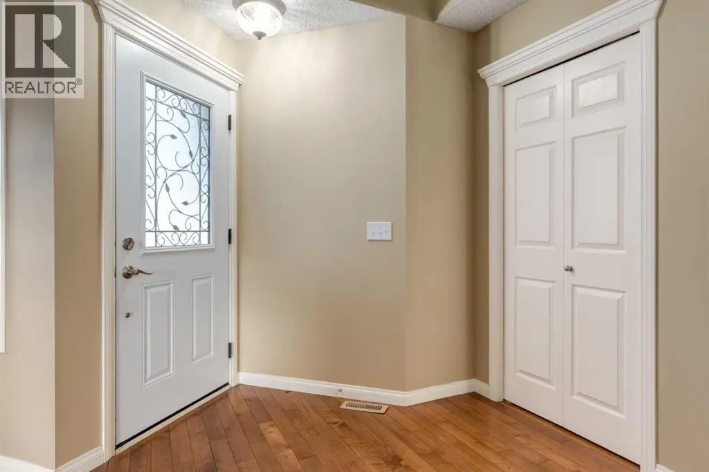 1880 Thornbird Road SE