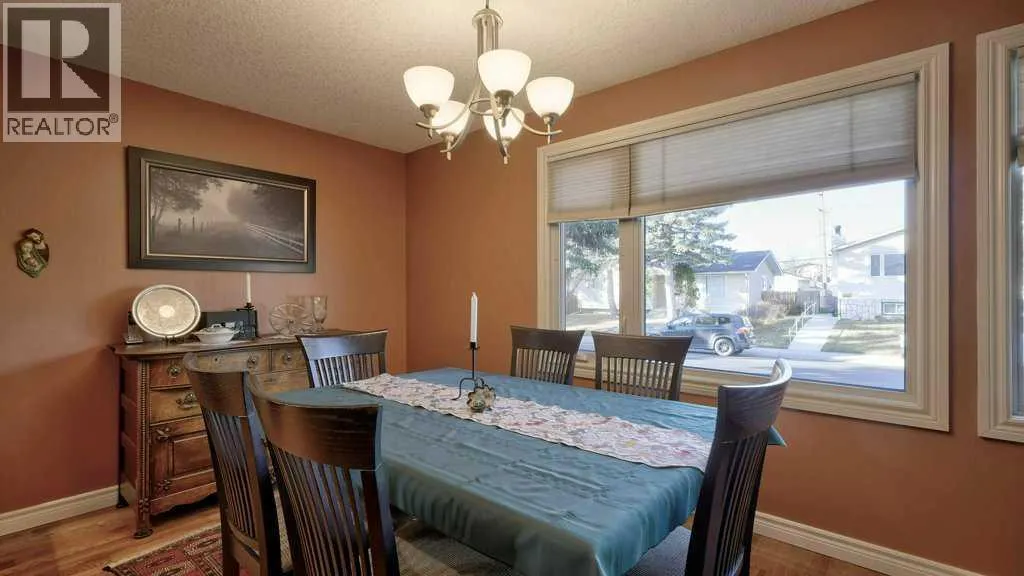 232 Penbrooke Way SE