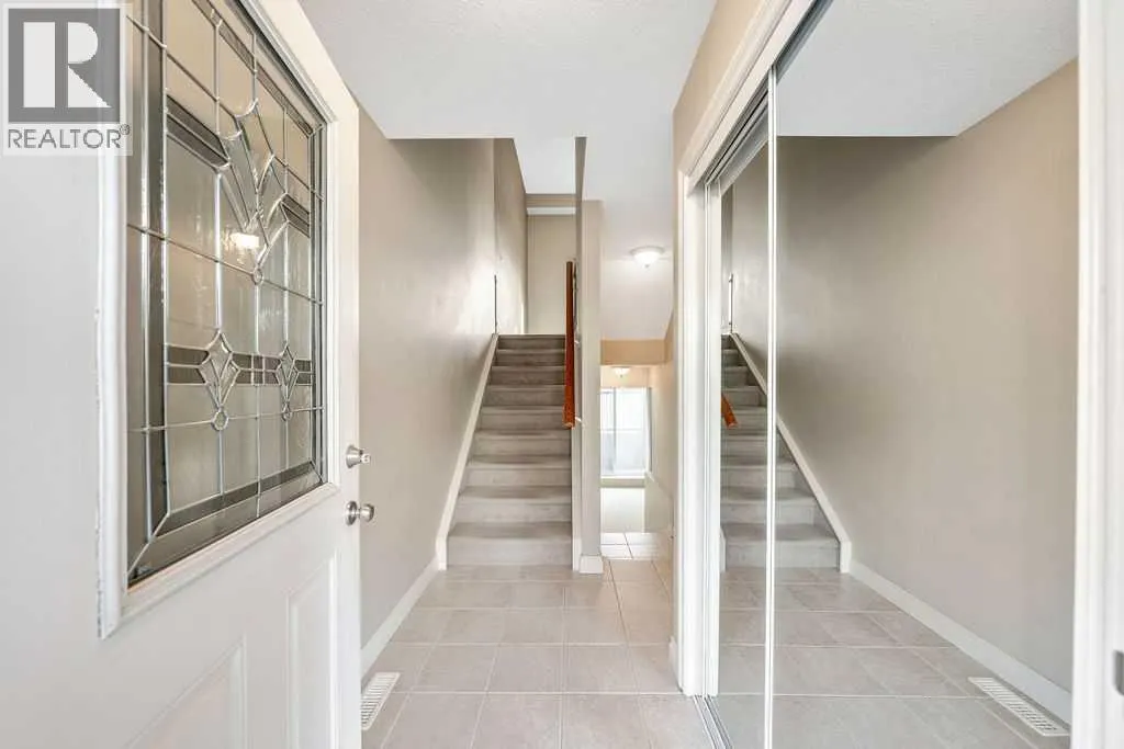 313 Strathcona Circle