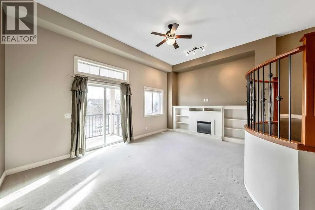 313 Strathcona Circle