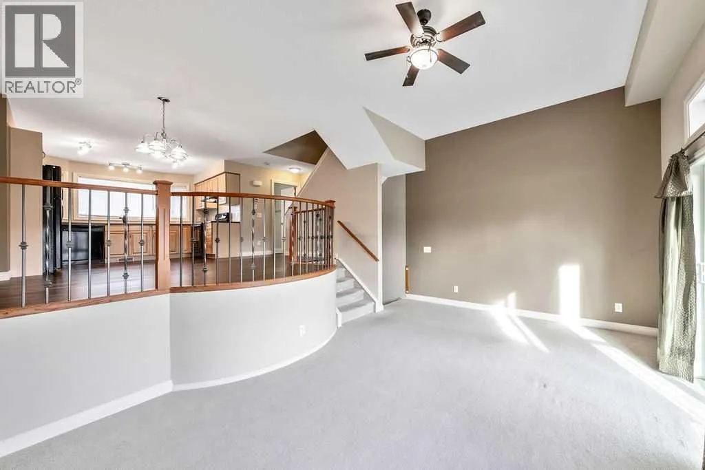 313 Strathcona Circle