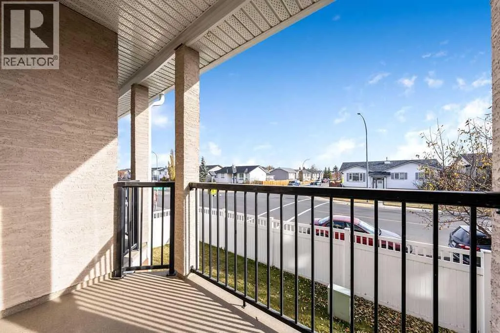 313 Strathcona Circle