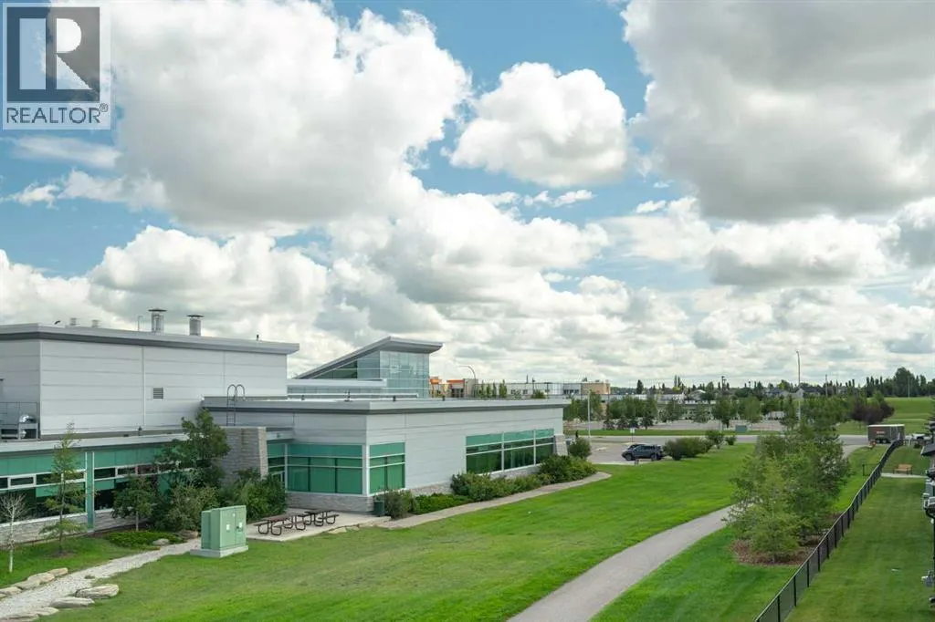 3304, 2781 Chinook Winds Drive SW