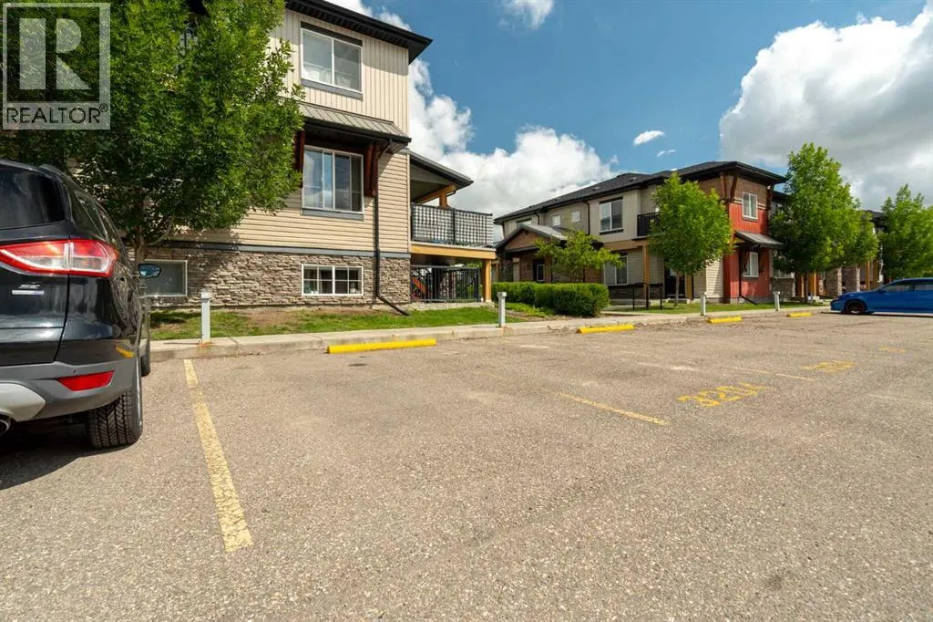 3304, 2781 Chinook Winds Drive SW