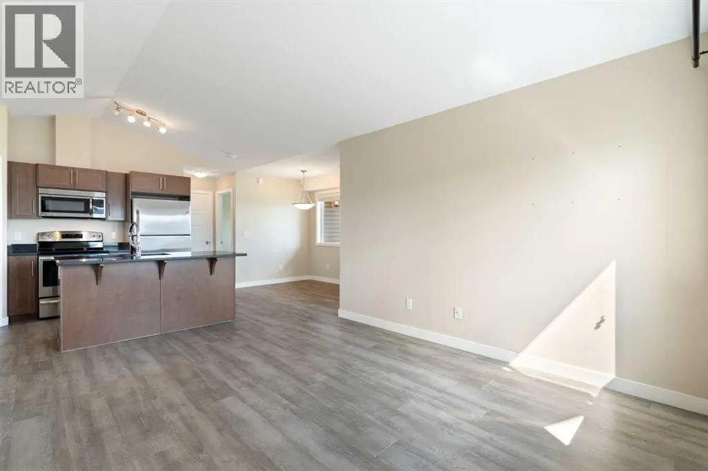 3304, 2781 Chinook Winds Drive SW