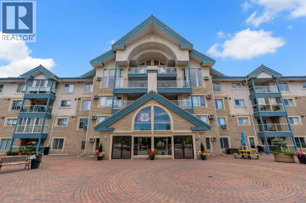 122, 7229 Sierra Morena Boulevard SW