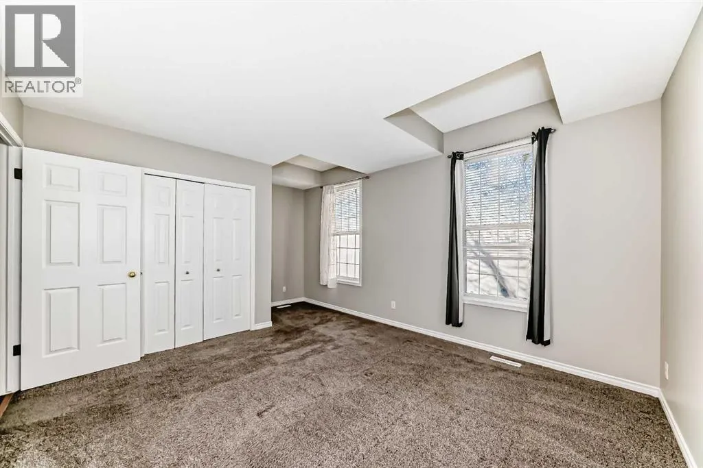 121 Martin Crossing Manor NE