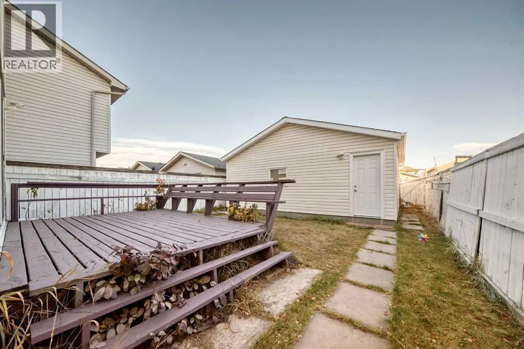 121 Martin Crossing Manor NE