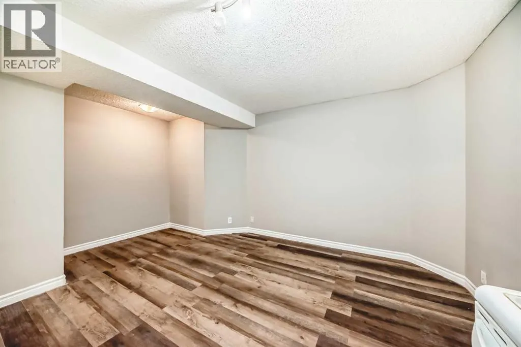 121 Martin Crossing Manor NE