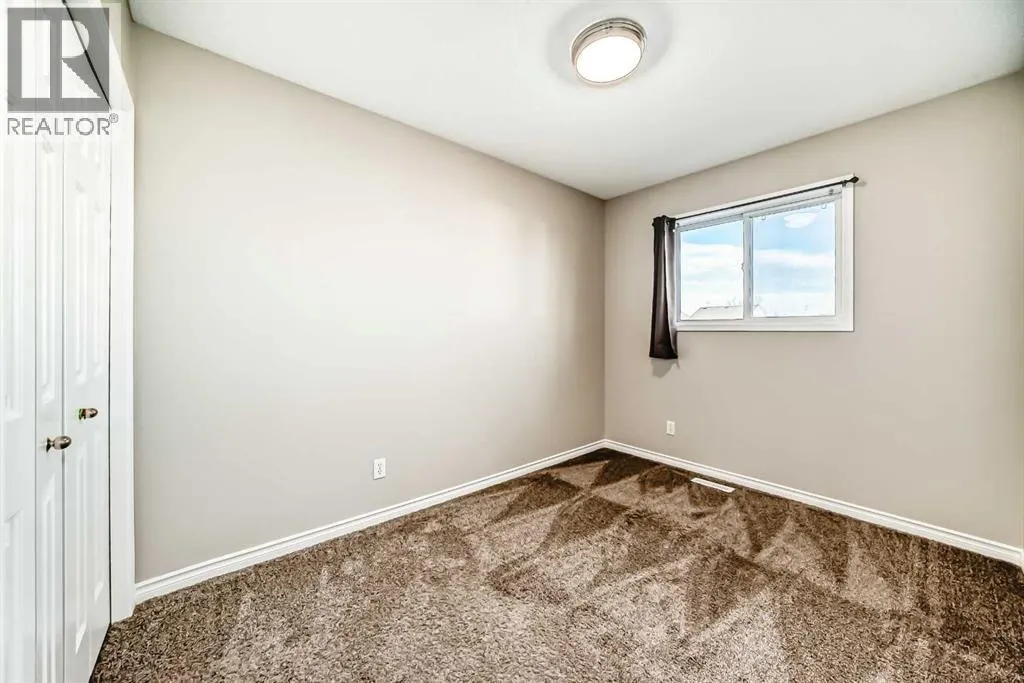 121 Martin Crossing Manor NE