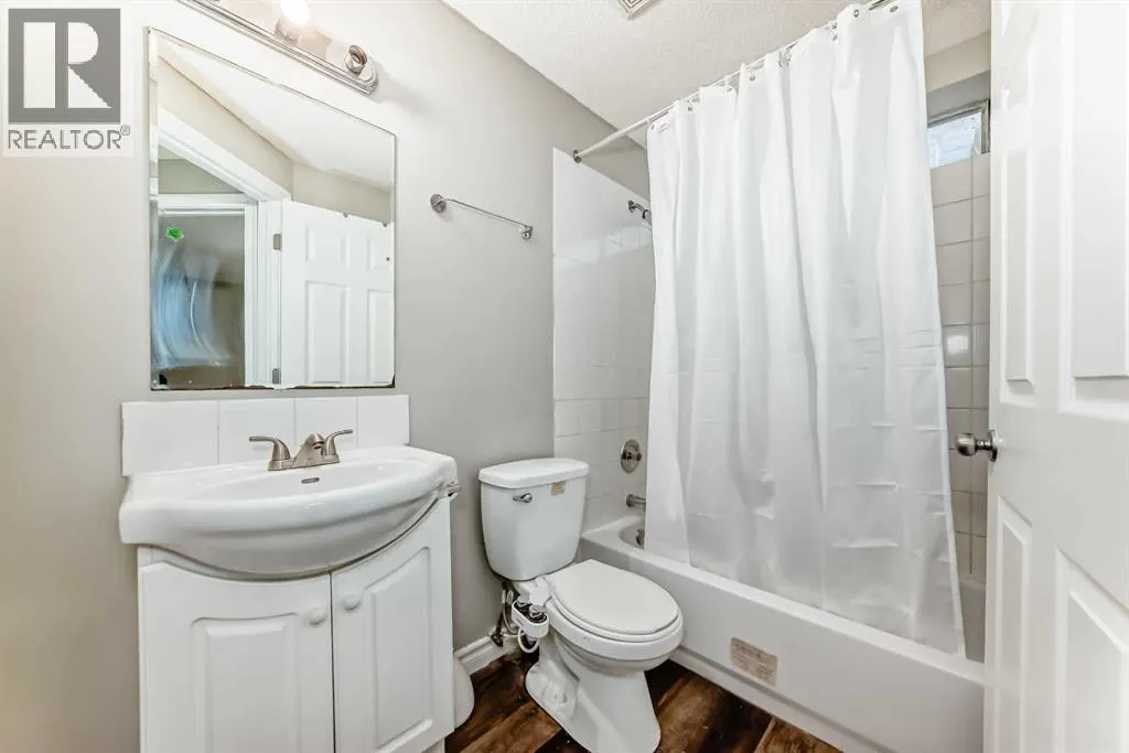 121 Martin Crossing Manor NE