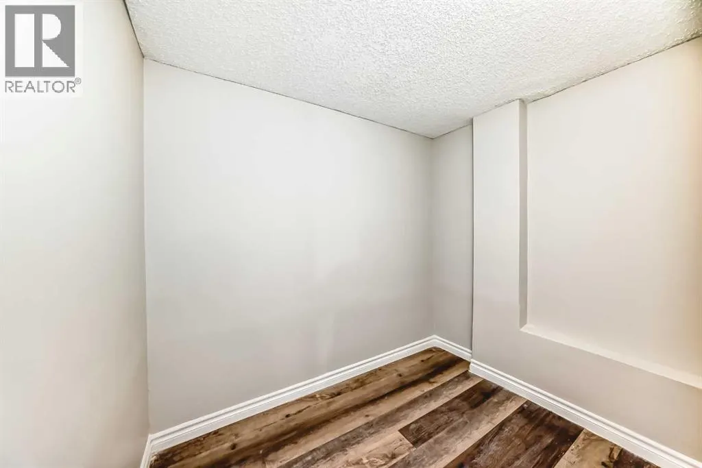 121 Martin Crossing Manor NE