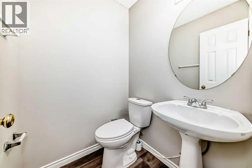 121 Martin Crossing Manor NE