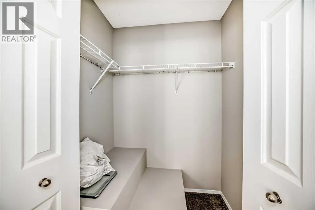 121 Martin Crossing Manor NE