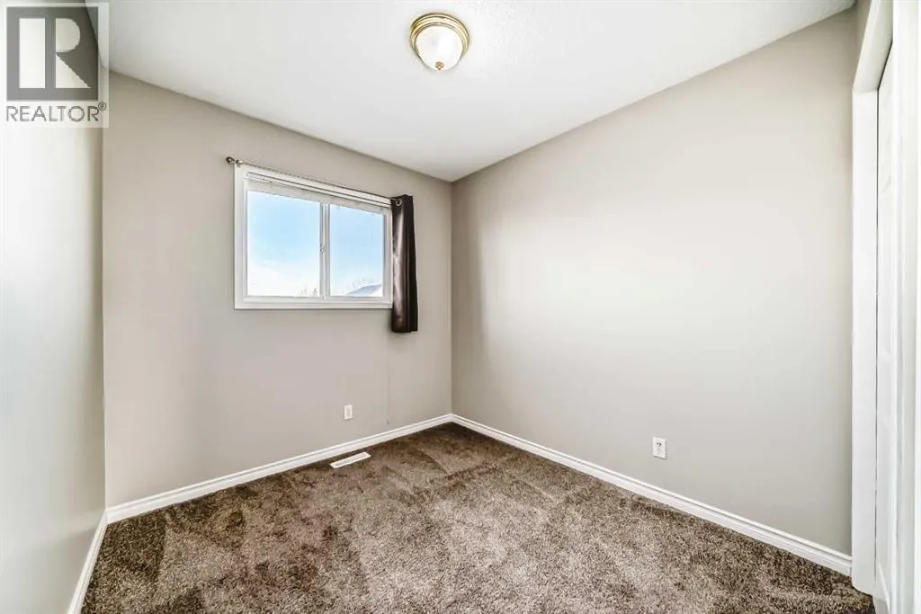 121 Martin Crossing Manor NE